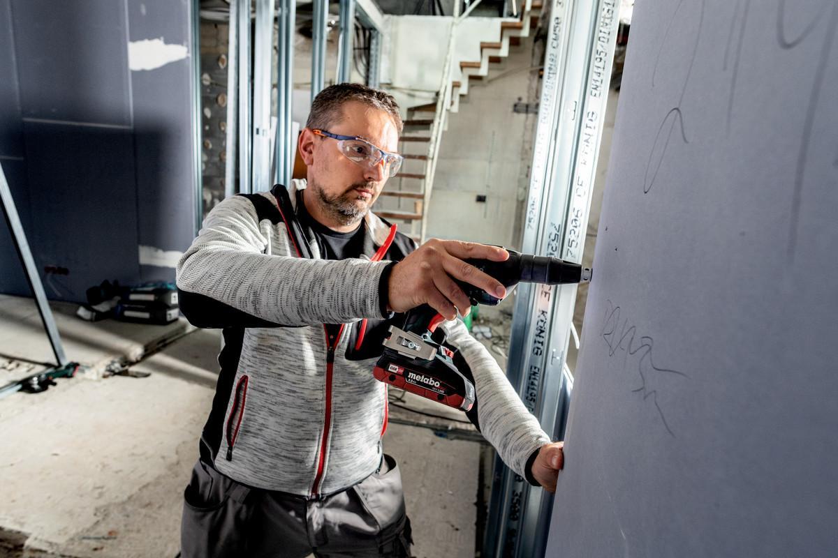 Акумуляторний шуруповерт для гіпсокартону Metabo TBS 18 LTX BL 5000 metaBOX 145 L (620063840)