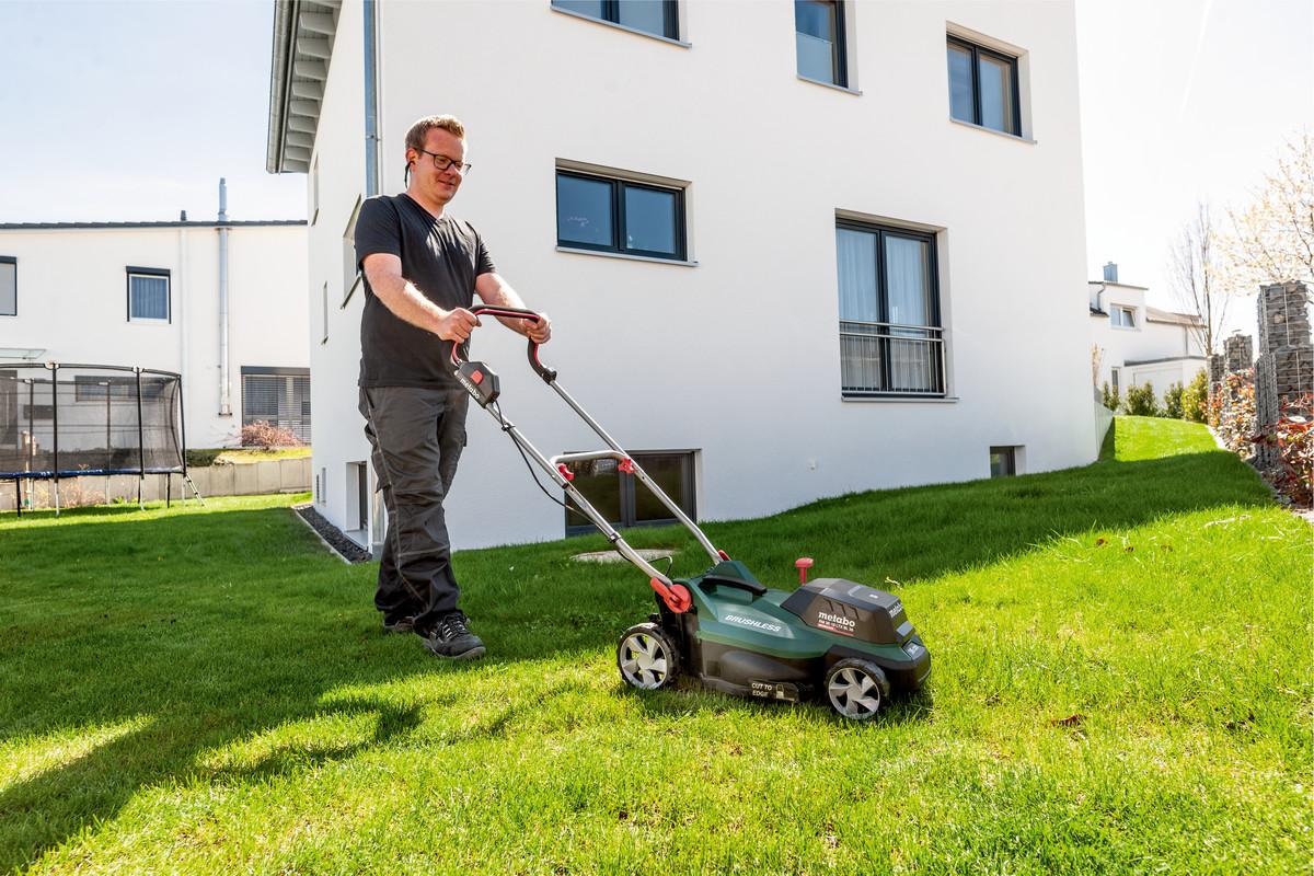 Акумуляторна газонокосарка Metabo RM 36-18 LTX BL 36 Картонна коробка (601716850)