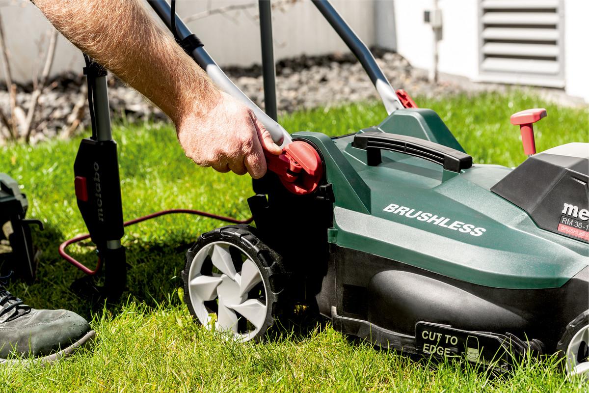 Акумуляторна газонокосарка Metabo RM 36-18 LTX BL 36 Картонна коробка (601716850)