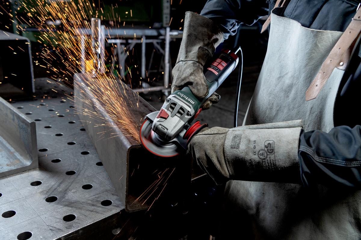 Болгарка Metabo WE 19-125 Q M-Brush Картонна коробка (613105000)