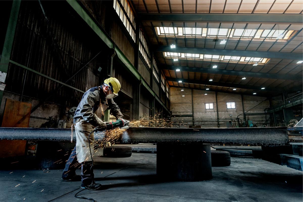 Болгарка Metabo W 26-230 MVT Картонна коробка (606474000)