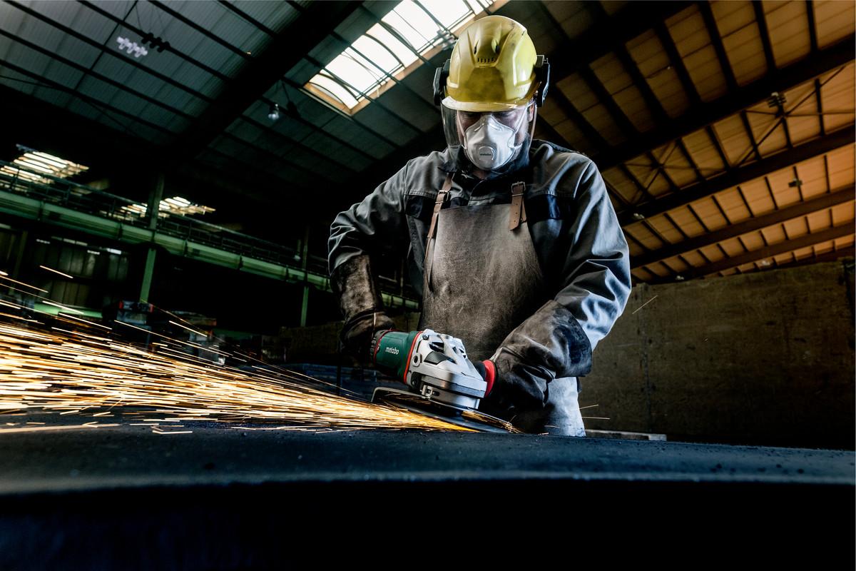 Болгарка Metabo WE 24-230 MVT Картонна коробка (606469000)